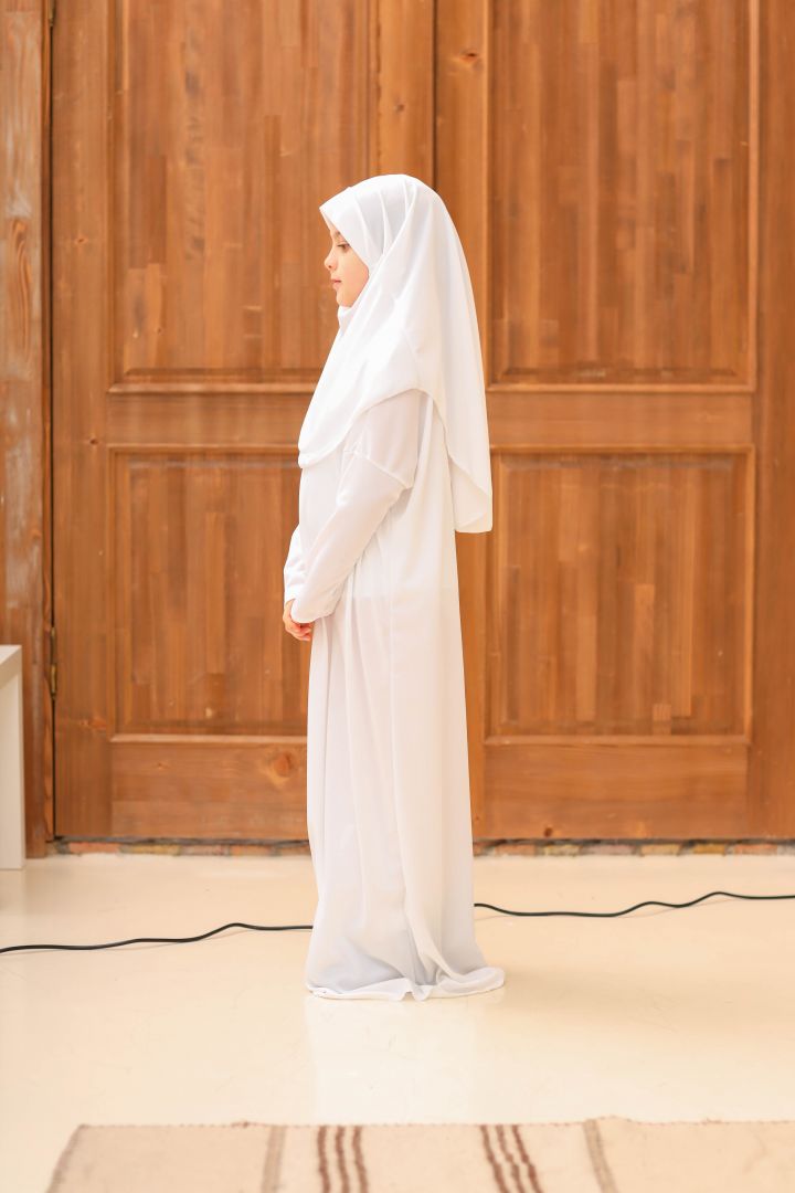 Tek Parça Fermuarlı Çocuk  Namaz Elbisesi Beyaz
