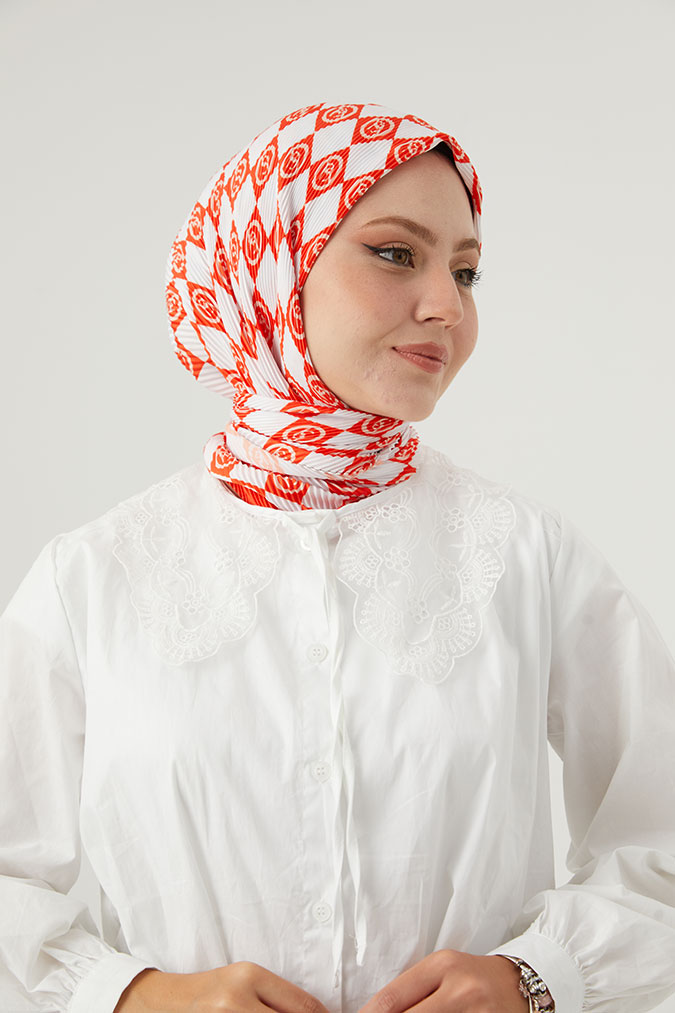 Pliseli Eşarp Model B