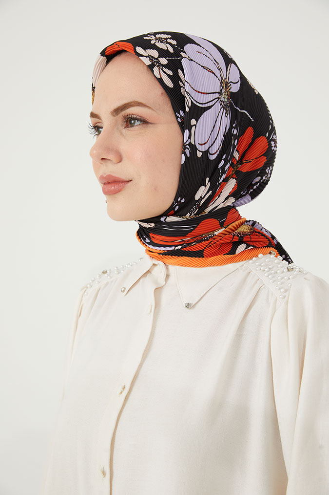 Pliseli Eşarp Model D