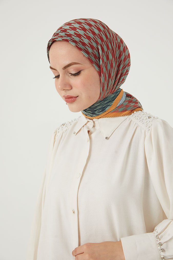 Pliseli Eşarp Model F