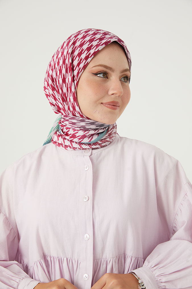 Pliseli Eşarp Model F
